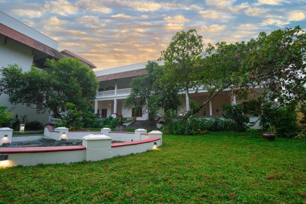 Marari Beach Bungalow Resort Alleppey Mararikulam Exterior foto